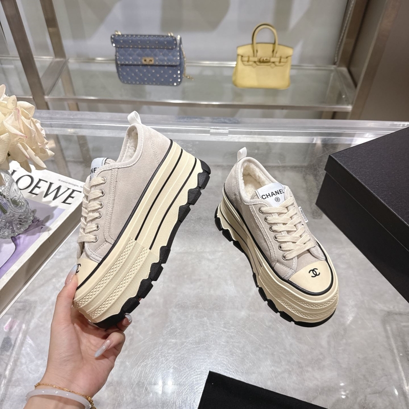 Ch**el sport shoes